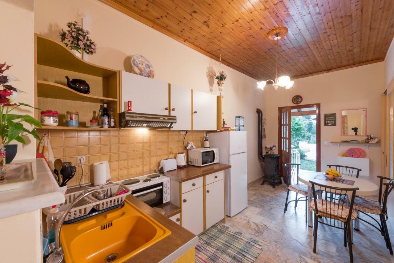 Family Holiday Apartment With Garden & Bbq Velonádes Exteriér fotografie
