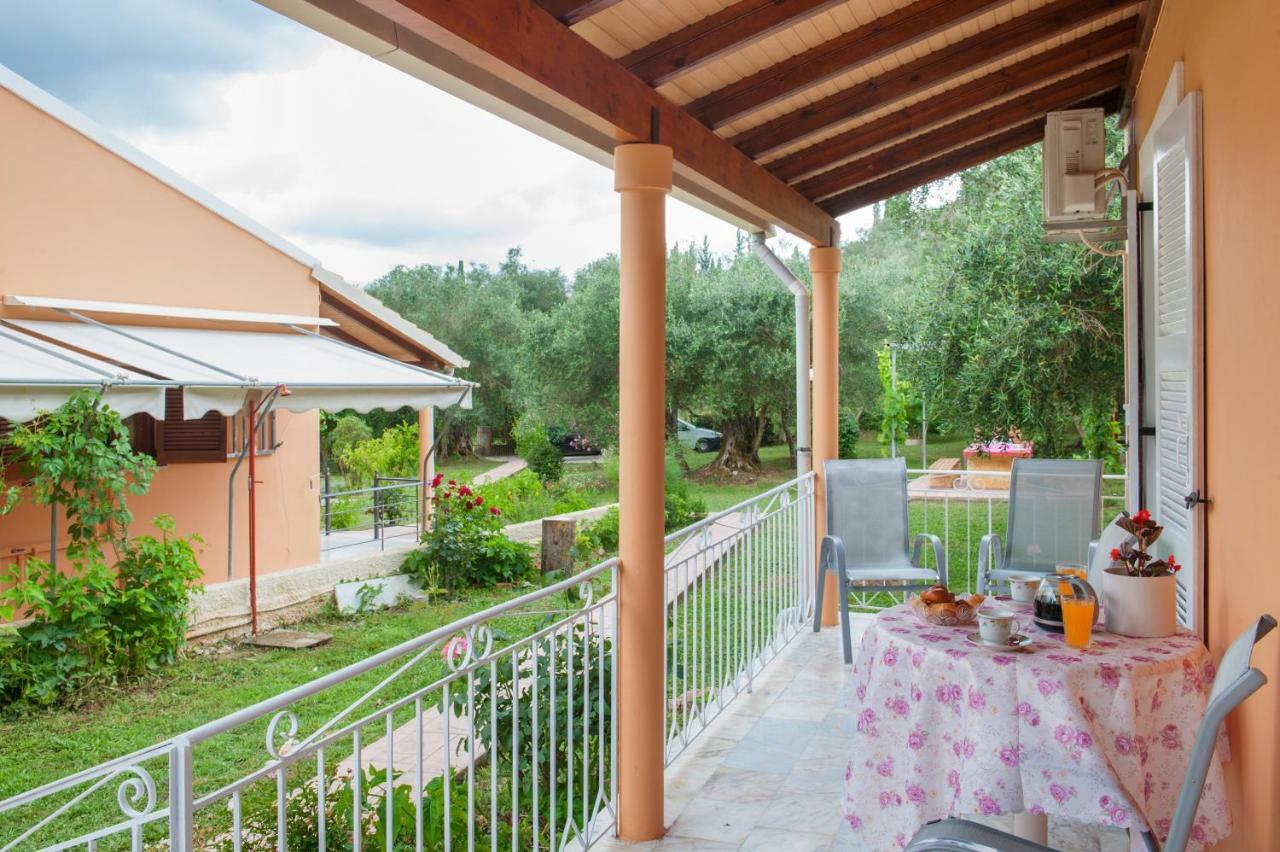 Family Holiday Apartment With Garden & Bbq Velonádes Exteriér fotografie
